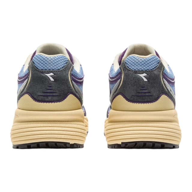 DIADORA MYTHOS SKY