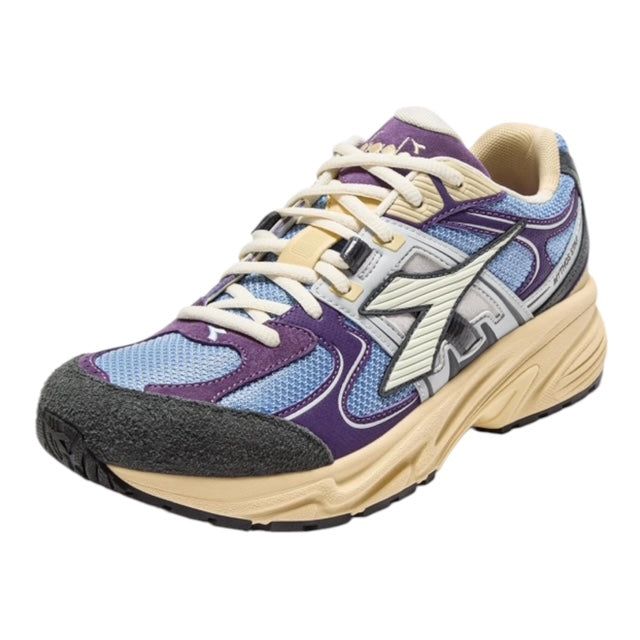 DIADORA MYTHOS SKY